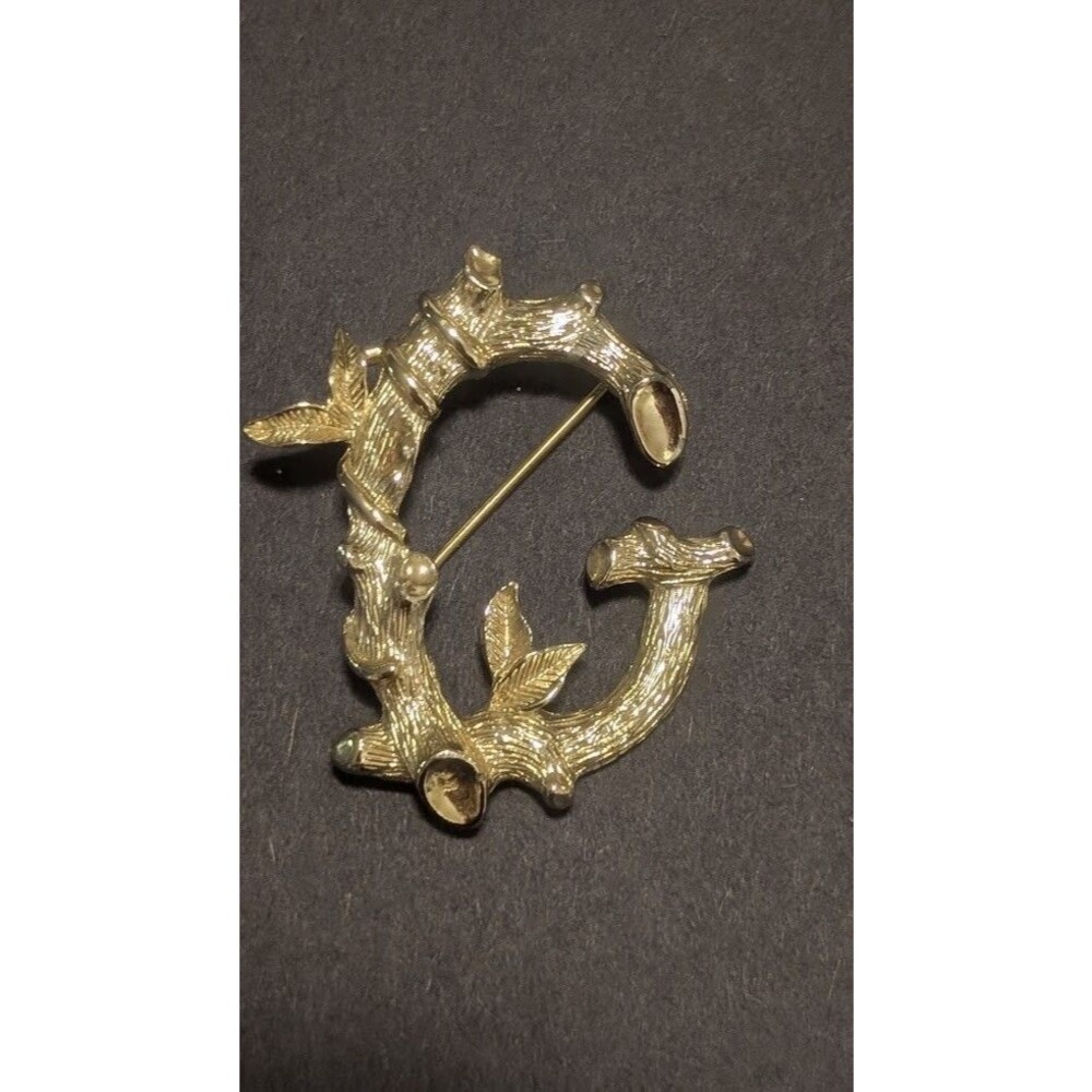 Sarah Coventry Brooch Letter G Gold Tone Textured Bamboo Branch VTG Signature